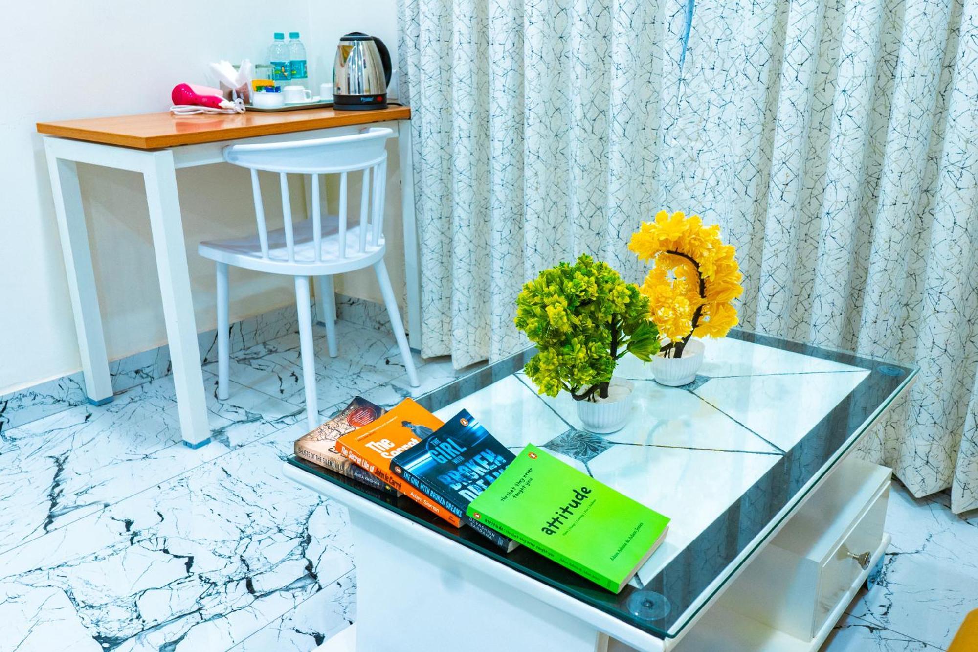 שמשבאד Hotel Aerotel,Hyderabad מראה חיצוני תמונה
